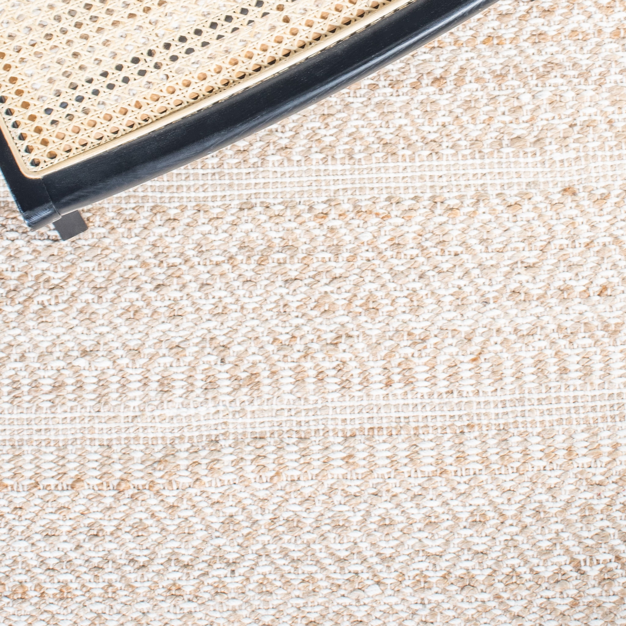 SAFAVIEH Natural Fiber Delice Geometric Area Rug, Natural/Ivory, 6' x 6' Square