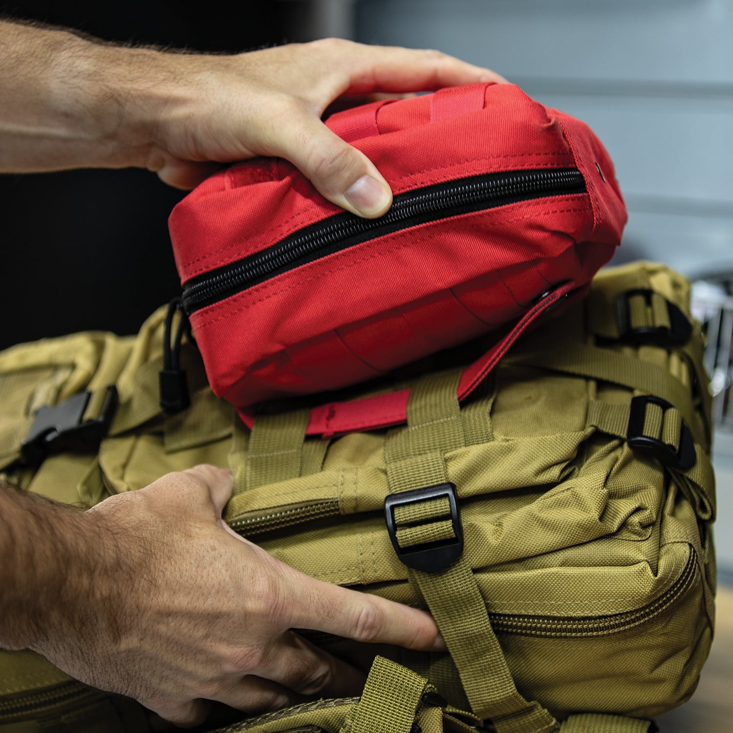 Life+Gear 41-3806 116-Piece First Aid and Survival Tactical Pack