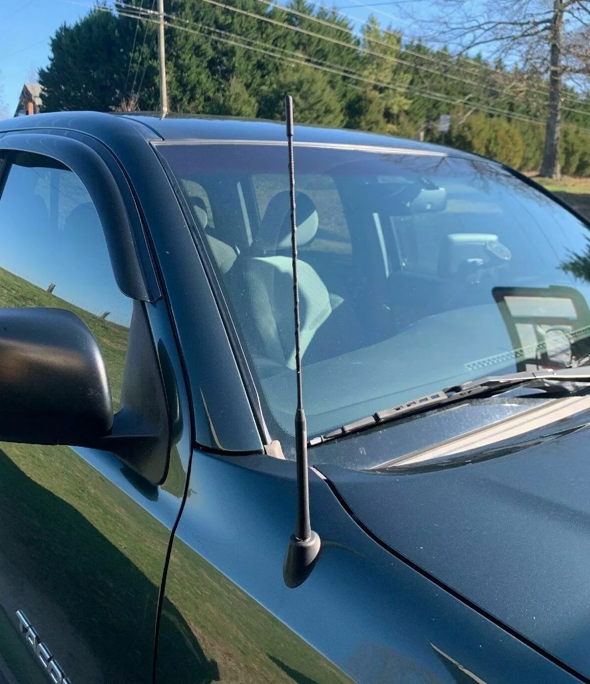 thumbnail image 2 of 11" Black Rubber Antenna Mast For Toyota RAV4 2001-2008 - AM/FM Radio 2 of 3