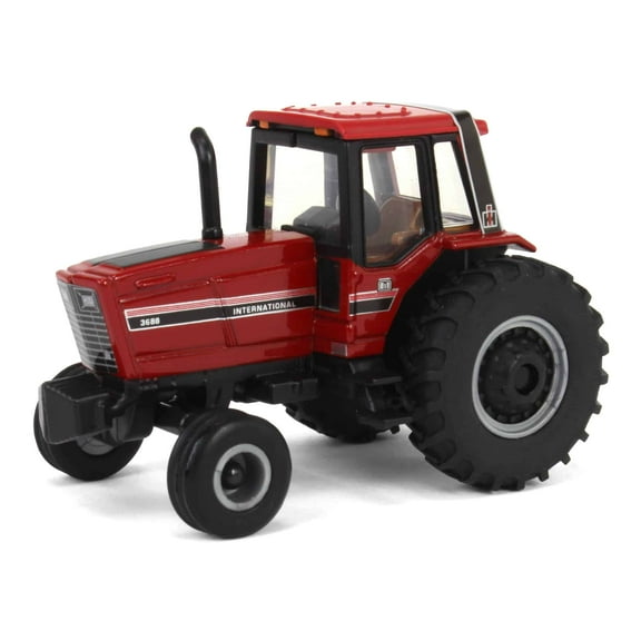 1:64 IH 3688 Tractor