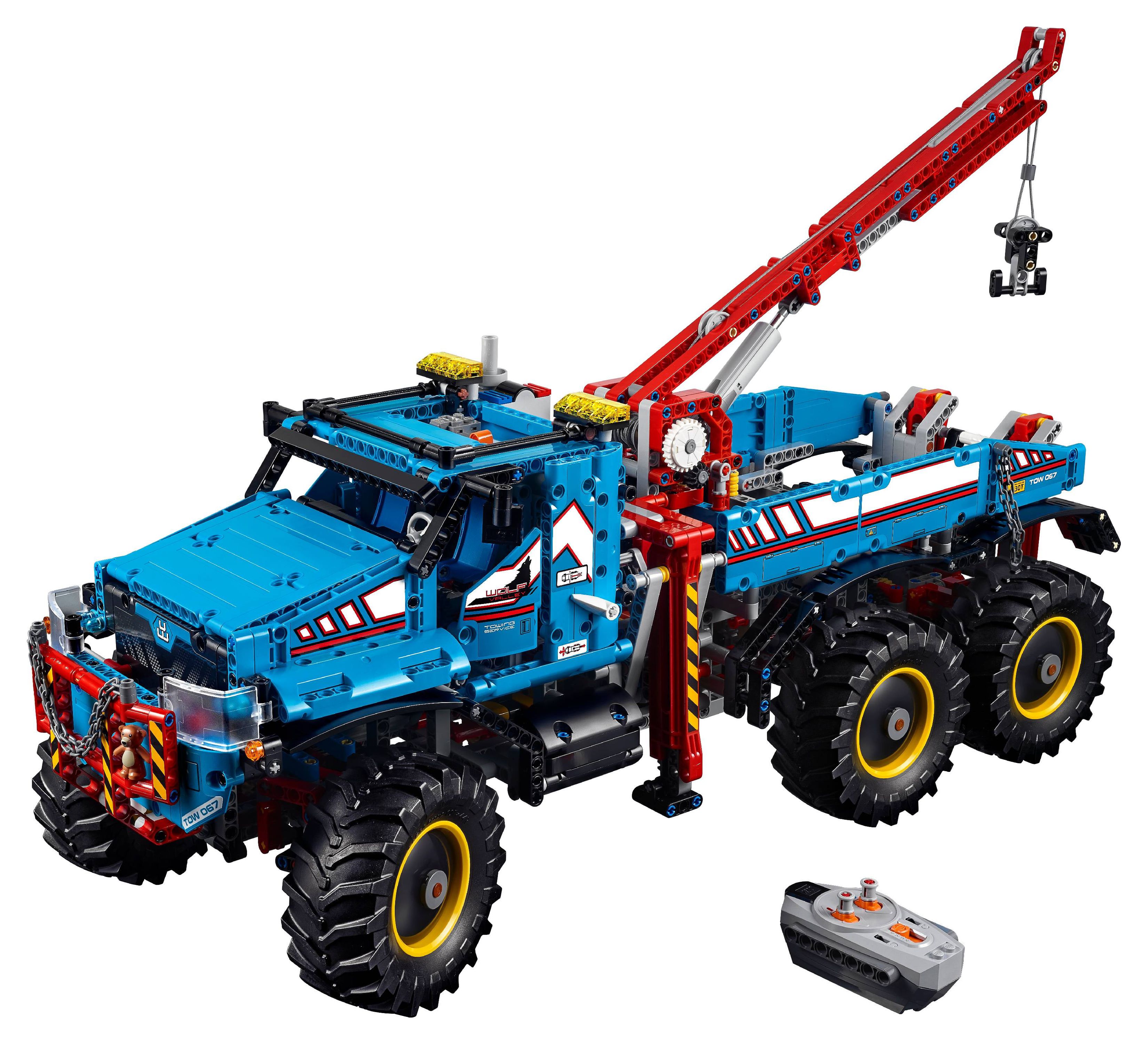 LEGO Technic 6x6 All Terrain Tow Truck 42070 - image 2 of 4