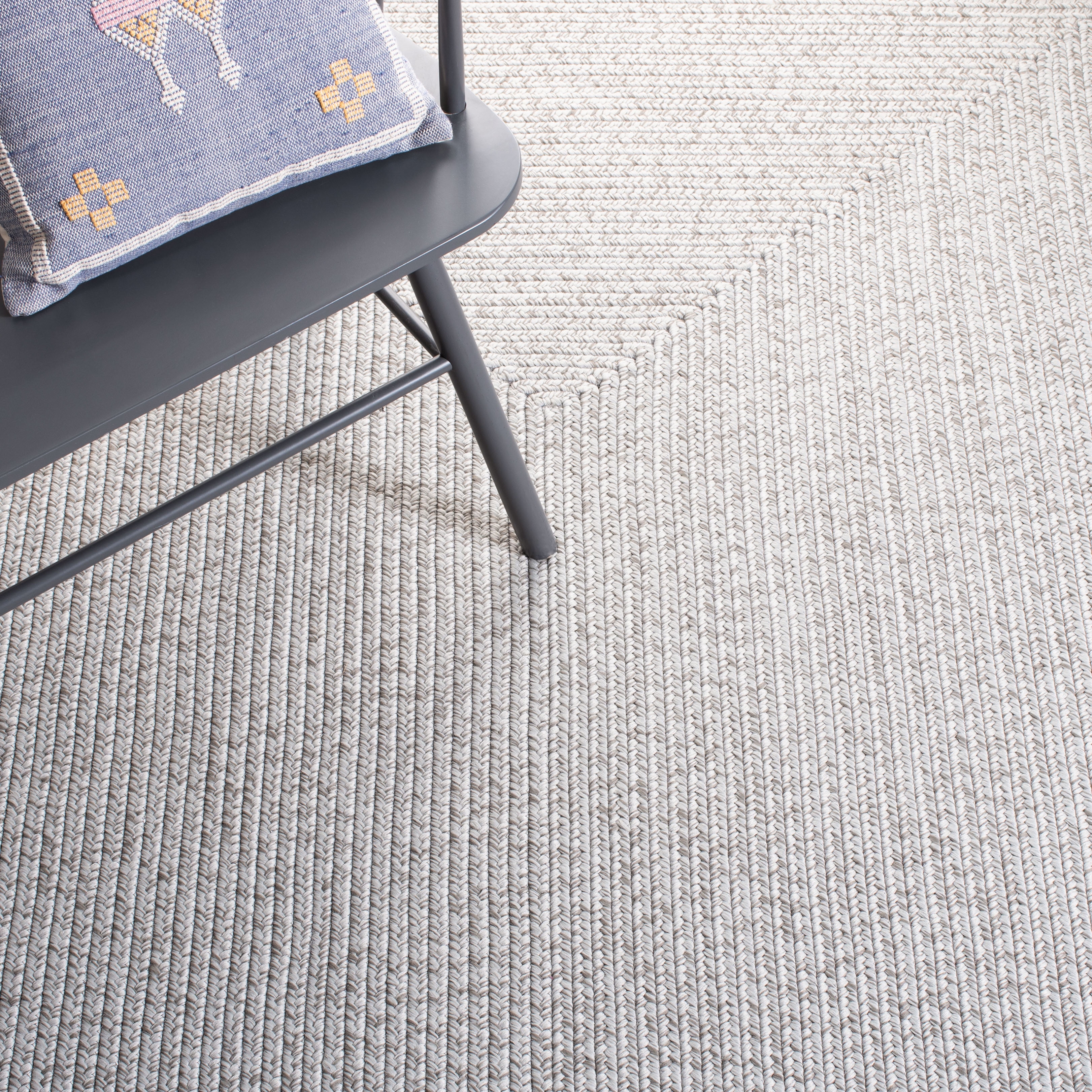 SAFAVIEH Braided Rishika Solid Machine Washable Reversible Runner Rug, Silver/Grey, 2'3" x 12'