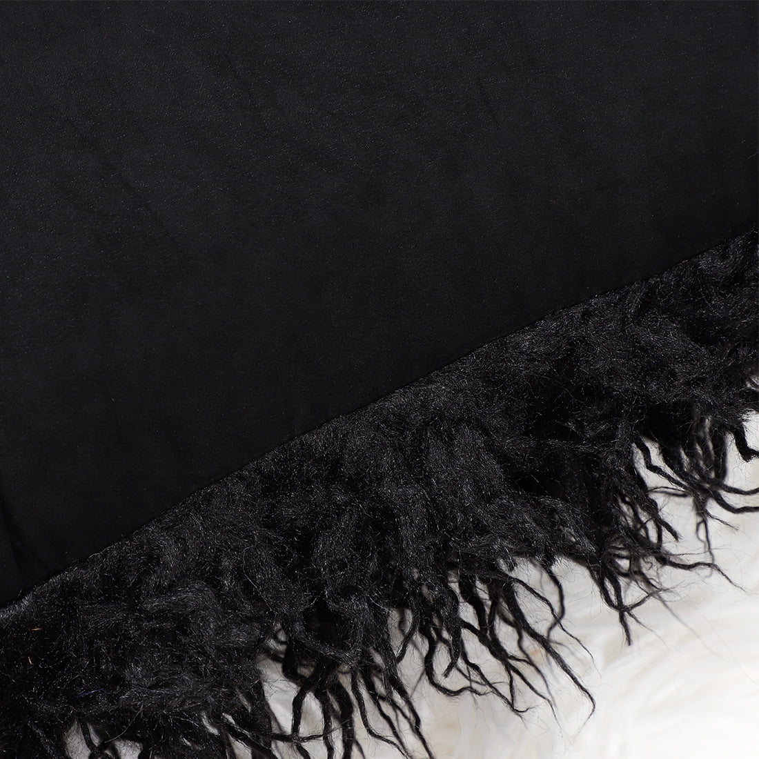 PiccoCasa 2Pcs Shaggy Faux Fur Throw Pillow Covers Soft Plush Cushion Covers, 18"x18" Black