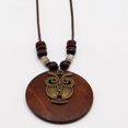 thumbnail image 5 of Collar con colgante de madera de 2 piezas con dijes de hojas de búho, cadena de cuerda de cera larga, collar de joyería hecho a mano para regalo de mujer --- Código de producto 46885, 5 of 5