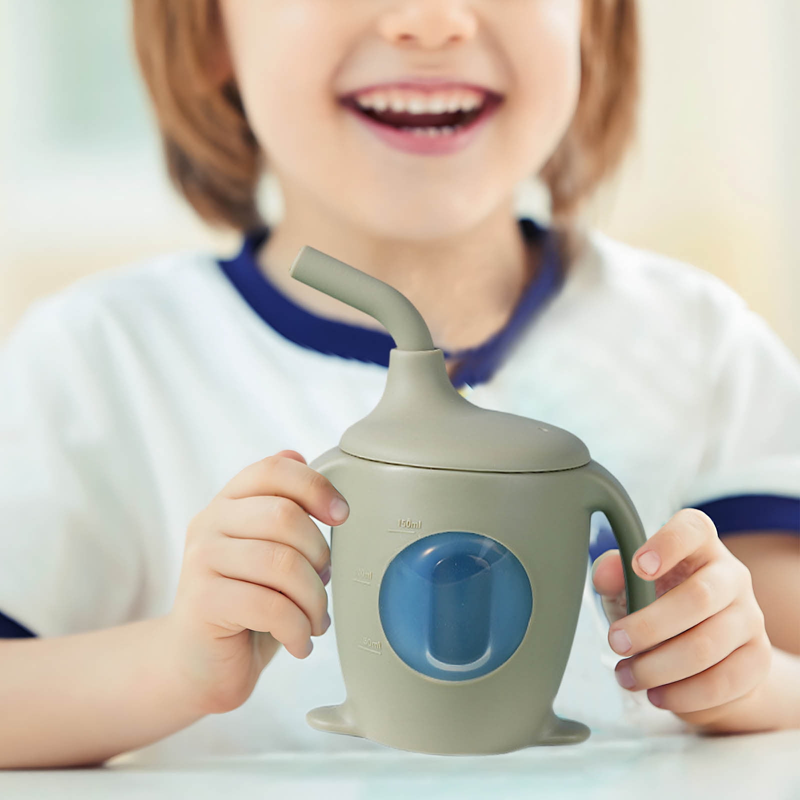 Weloille Silicone Children's Straw Cup Infant Learning Drink Cup with Handle Food Grade Infant Water Cup