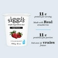 thumbnail image 4 of siggi’s Yogourt skyr Fraise, teneur élevée en protéines, 2 %, 4 of 8