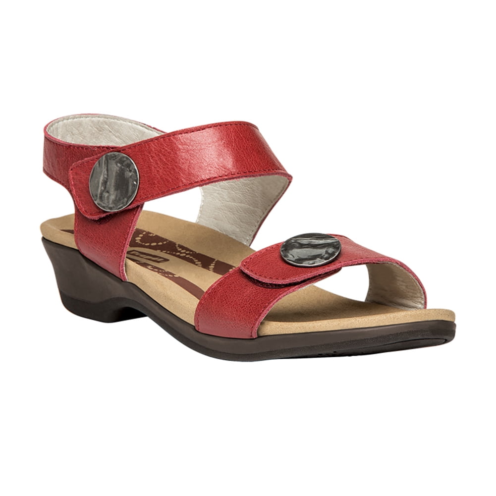 women propet sandals