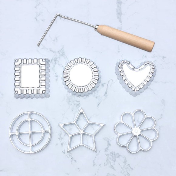 7 Pieces Rosettes & Timbale Set, Rosette Timbale Aluminum Waffle Molds with Wooden Handle, Homemade Swedish Mold for Rosette Bunuelos Cookie