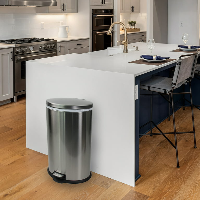 The 6 Best Kitchen Trash Cans Of 2023