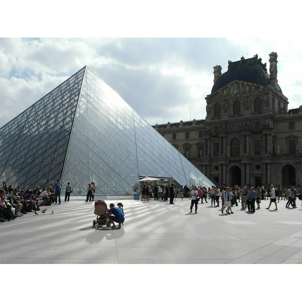 Laminated Poster Piramida W Luwrze Paryaƒae A A A Aƒa Sa A Luwr Turyaƒae A A A Aƒa A A Sa A Aºci Louvre Paris Poster Print X 30 Walmart Com Walmart Com