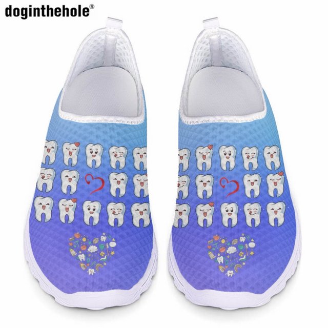 Doginthehole - Zapatos planos informales con estampado de dientes de dibujos animados para mujer, cómodos y transpirables, de malla, para hospital y enfermería