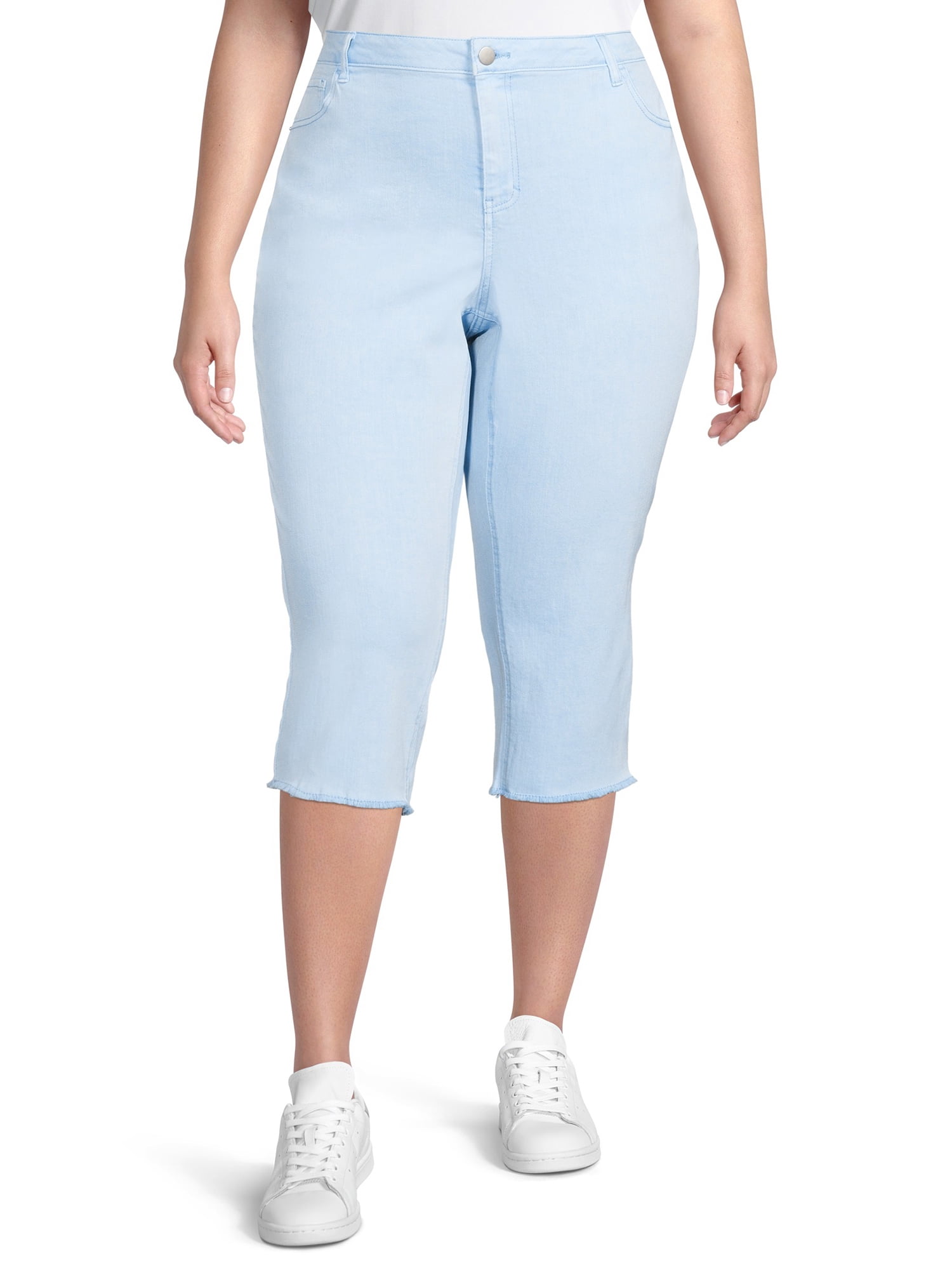 Plus Size Frayed Hem Capri Pants 