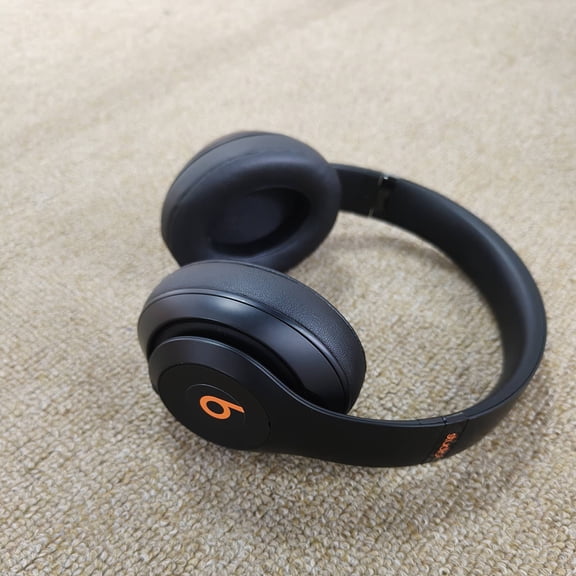 Restored Beats Studio3 Wireless x Eric Garza Clay Orange Tropical Limited Edition