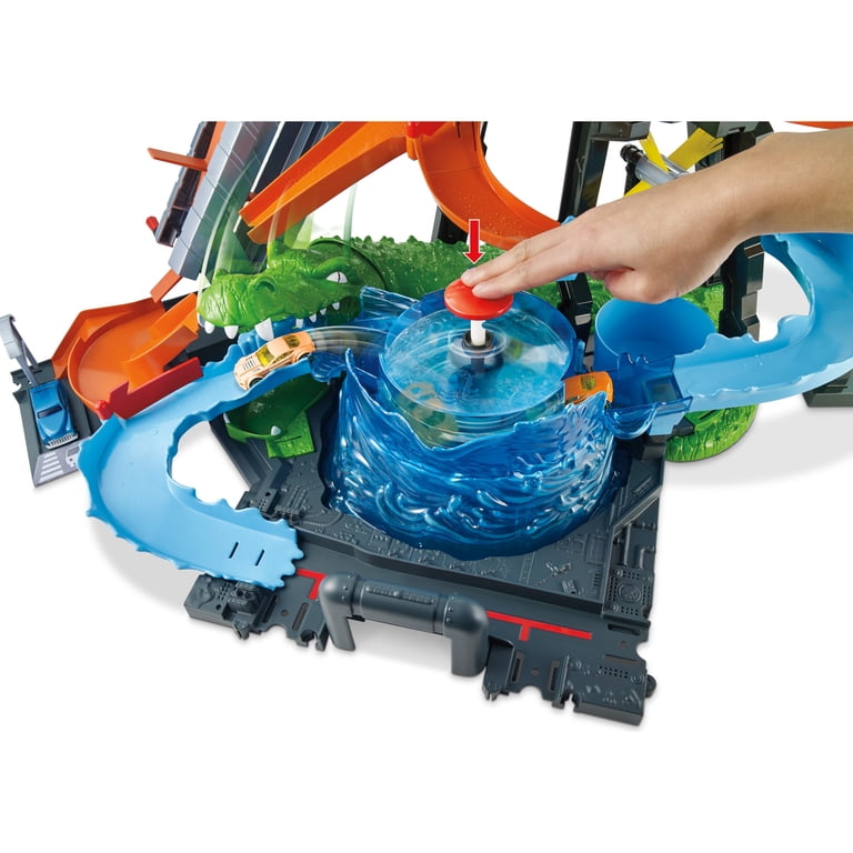 Hot Wheels Ultimate Gator Car Wash Playset with Color Shifters photo 3