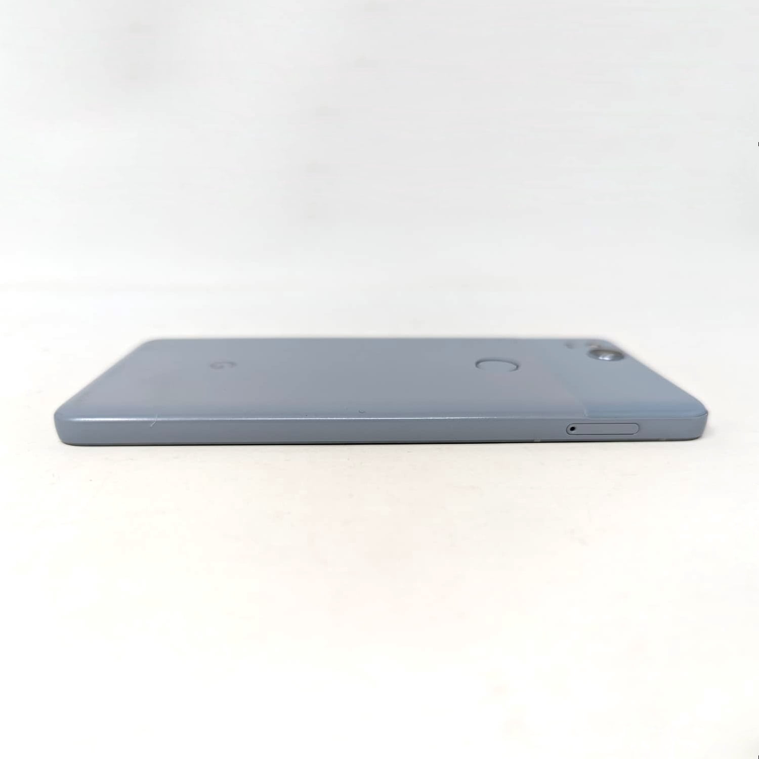 Google Pixel 2 64GB G011A Verizon Unlocked 5" AMOLED Display 4GB RAM 12.2MP Smartphone - Kinda Blue (Good)
