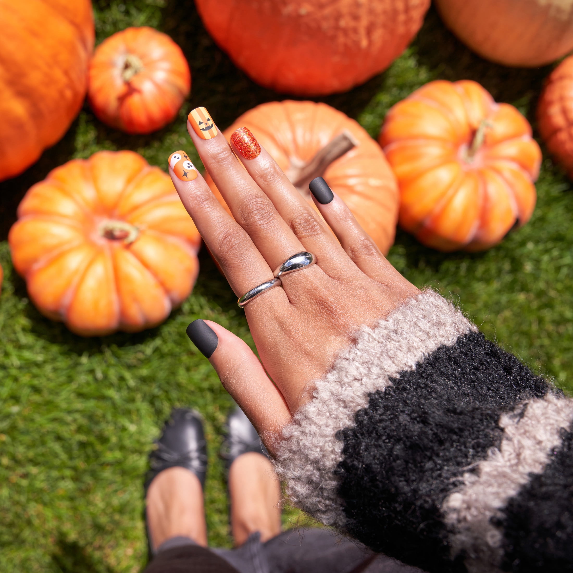 Kiss Impress Press On Nails Short, Halloween, ‘Dead Glam’, Orange & Black, Squoval, 30 Count