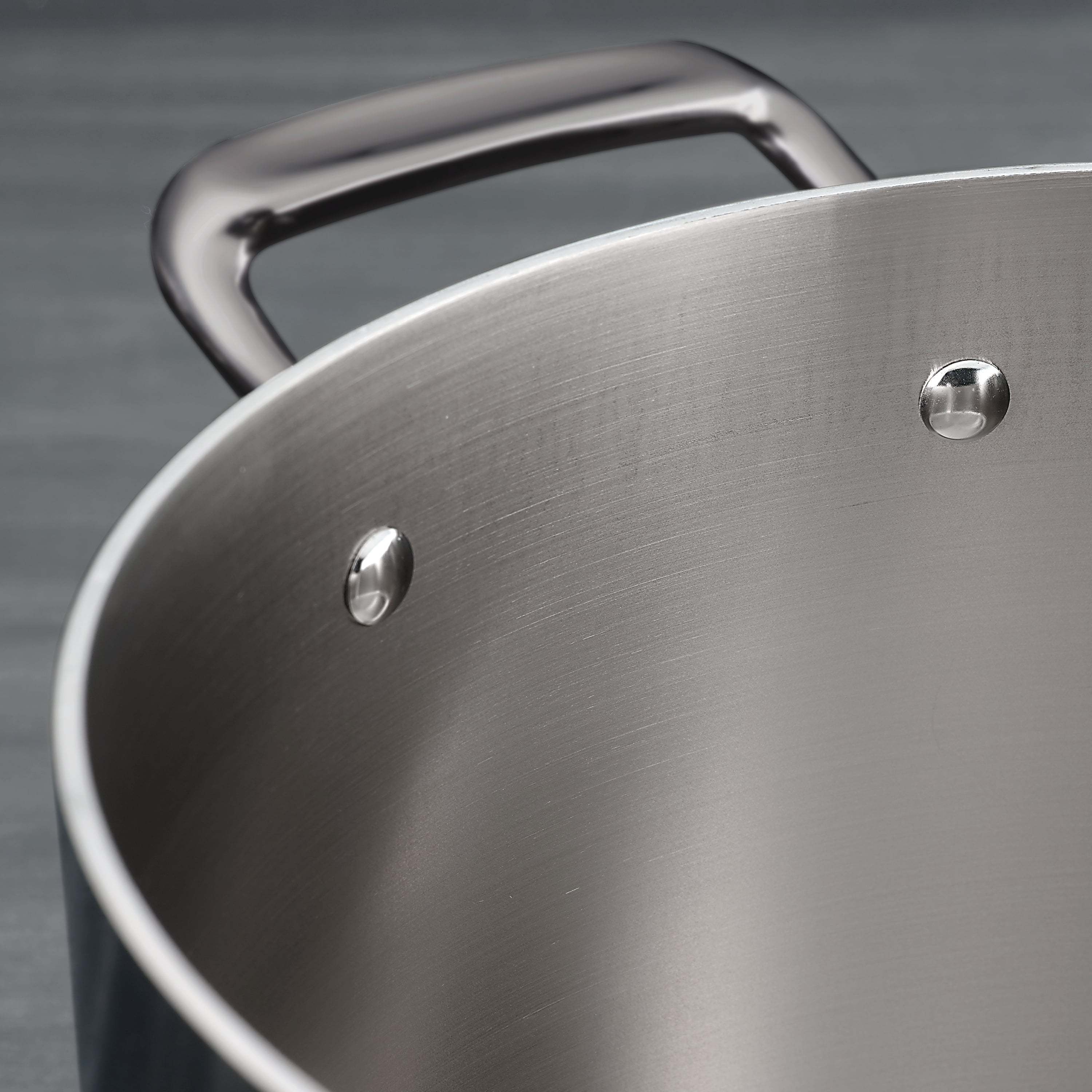 Tramontina Tri-Ply Clad 8 Qt Covered Stainless Steel StockPot