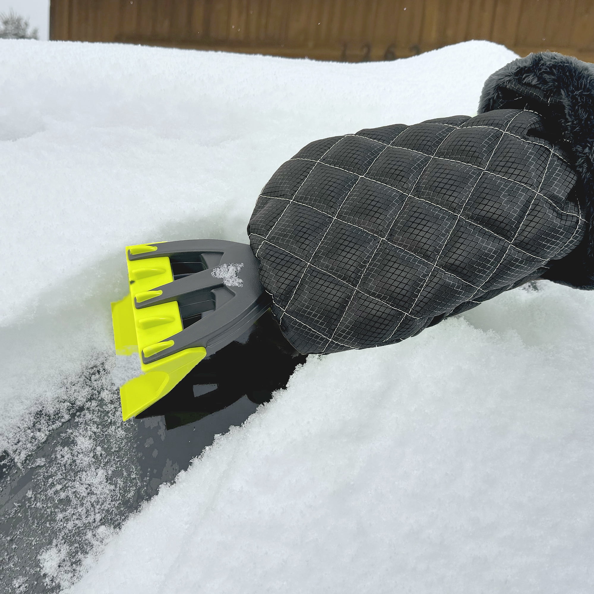 Auto Drive Fleece Lined Mitt With Built-In Ice Scraper, Black, Universal Size