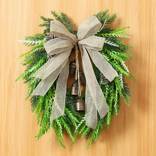 Corona Floral Artificial, con Tulipanes Coloridos, Follaje Variado y Helechos, Guirnalda de Primavera y Verano con Flores Realistas, 45cm de Diámetro para Puerta Principal, Bodas, Decoración del Hogar