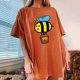 thumbnail image 1 of Pntutb Blusa de manga corta informal con estampado de festival de abejas para mujer Pntutb Pntutb-3598, 1 of 7