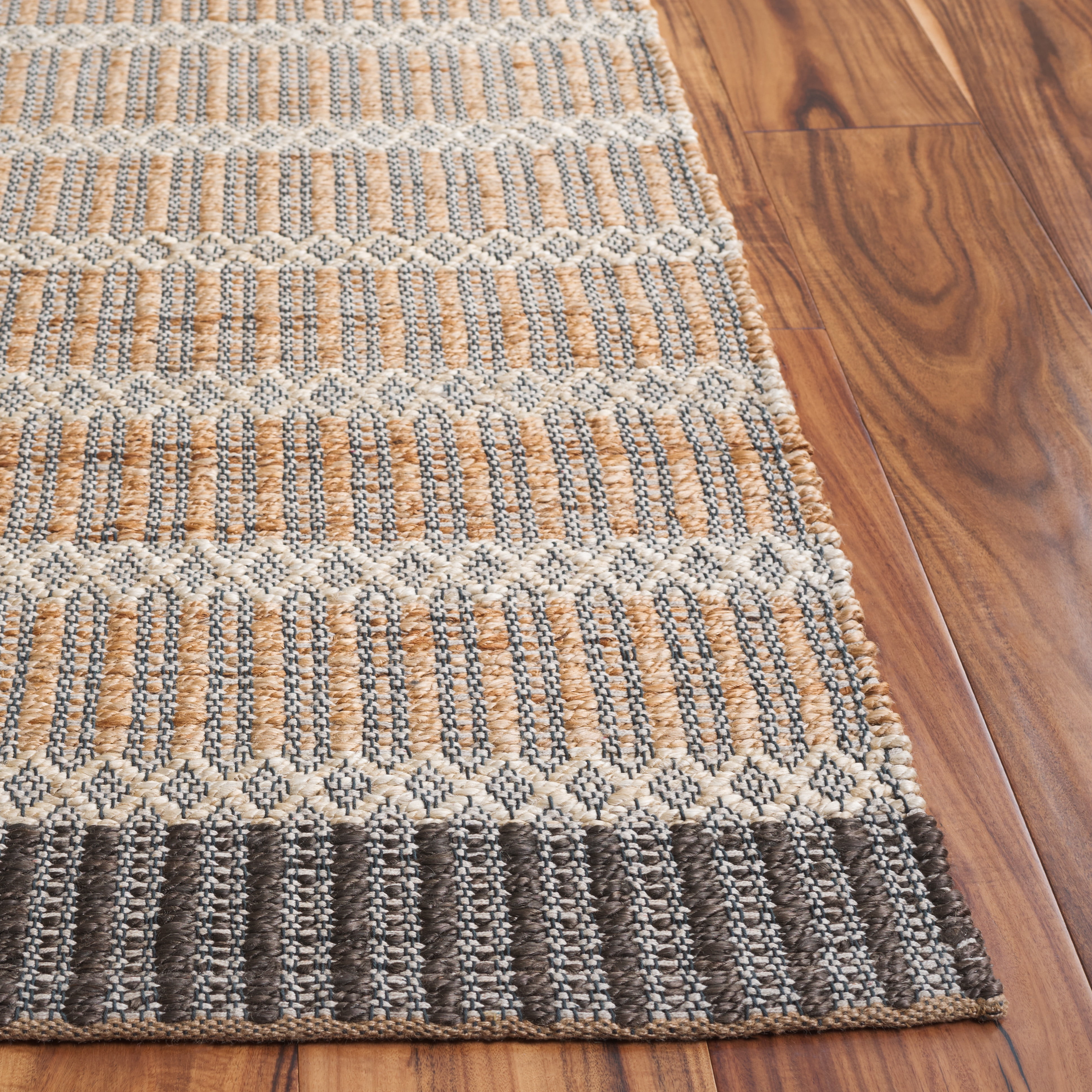 SAFAVIEH Natural Fiber Connor Striped Runner Rug, Natural/Charcoal, 2'3" x 8'