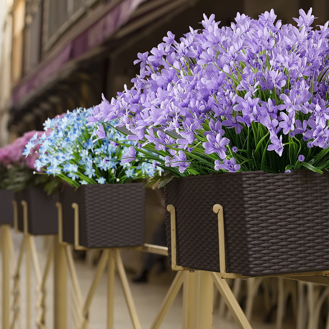 Sinhoon 10 Bundles Artificial Daffodils Flowers Faux Plastic Lotus Shrubs UV Resistant No Fade Faux Greenery For Bridal Bouquet Home Garden Hanging Planter Porch Patio Wedding Decoration(Purple)