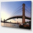 thumbnail image 2 of Pont de Brooklyn à New York, 2 of 3