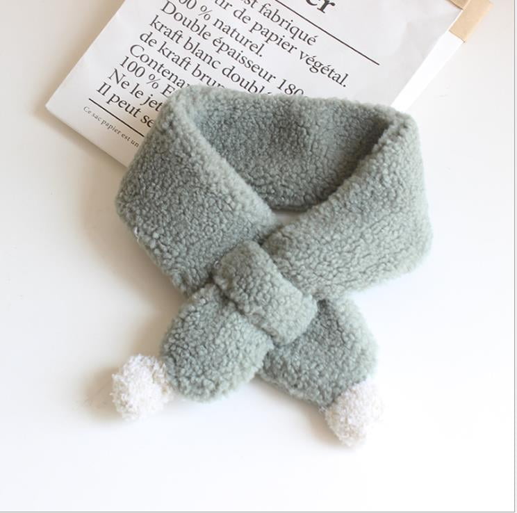 Baby Boy and Girl Autumn and Winter Lamb Wool Scarf, Children?s Thickened Warm Crossed Neckerchief, Cute Contrast Color Splicing Neck Gaiter Baby Boy and Girl Autumn and Winter Lamb Wool Scarf, Children?s Thickened Warm Crossed Neckerchief, Cute Contrast Color Splicing Neck Gaiter