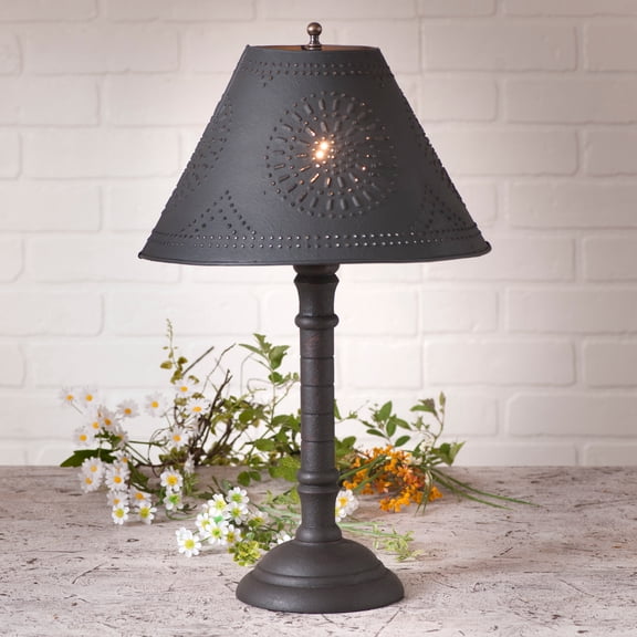 Gatlin Lamp in Hartford Black with Shade