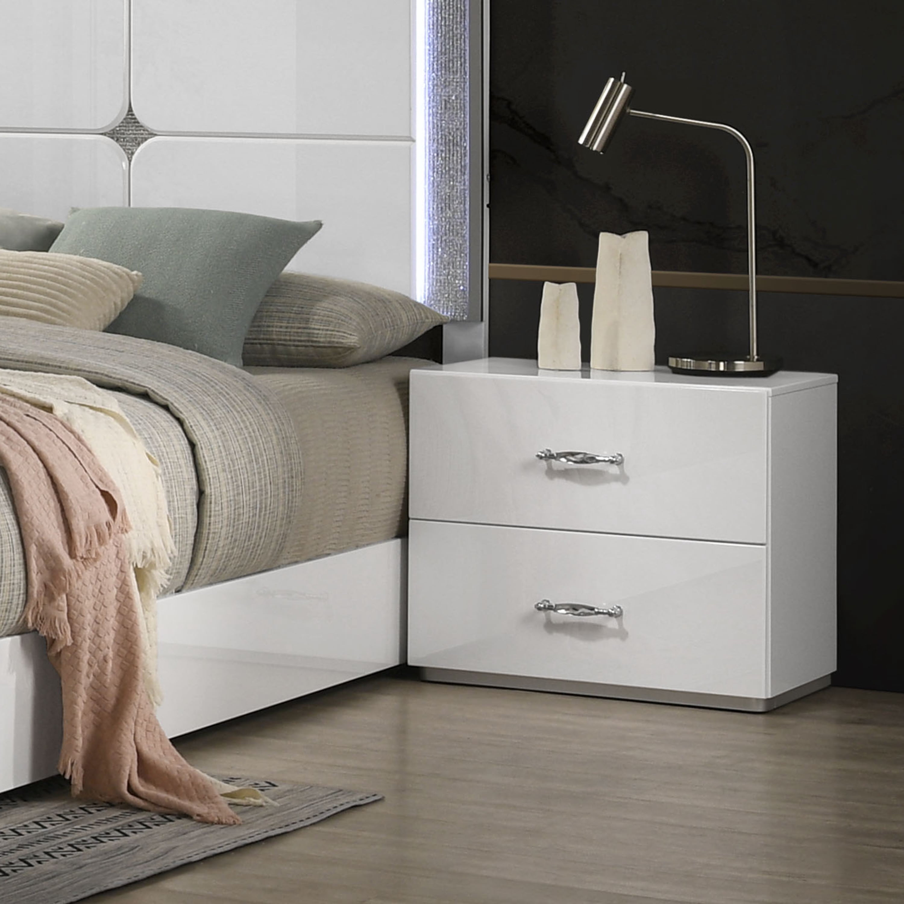 Furniture of America Wellan Modern Adult 2-Drawer Nightstand, White