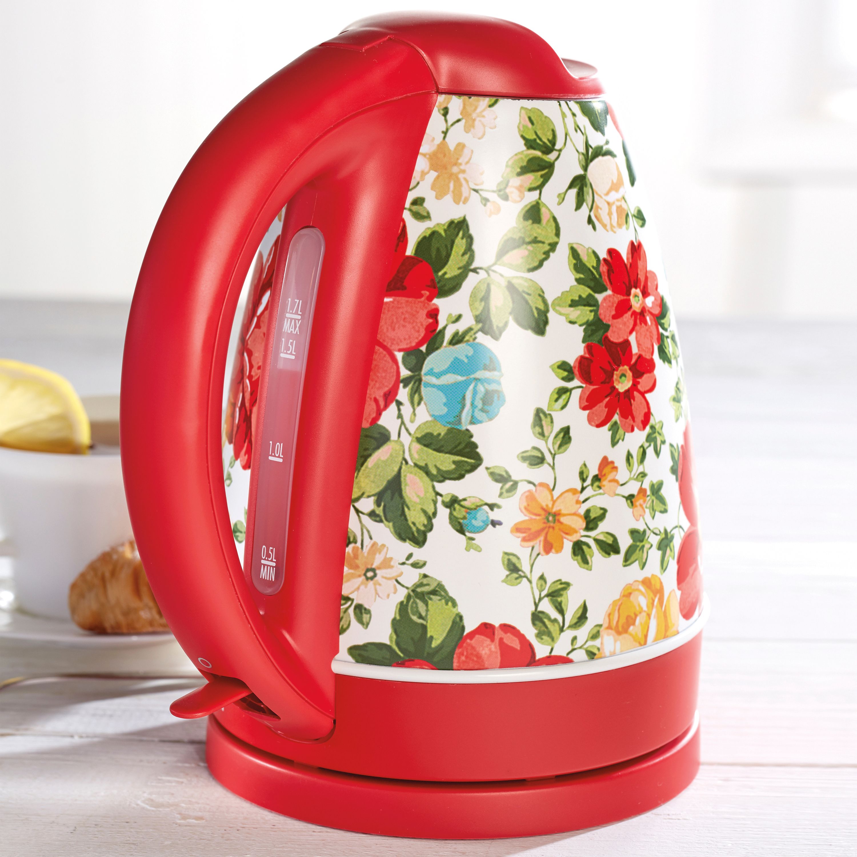 The Pioneer Woman Electric Kettle, Vintage Floral Red, 1.7-Liter, Model 40972 - image 4 of 10