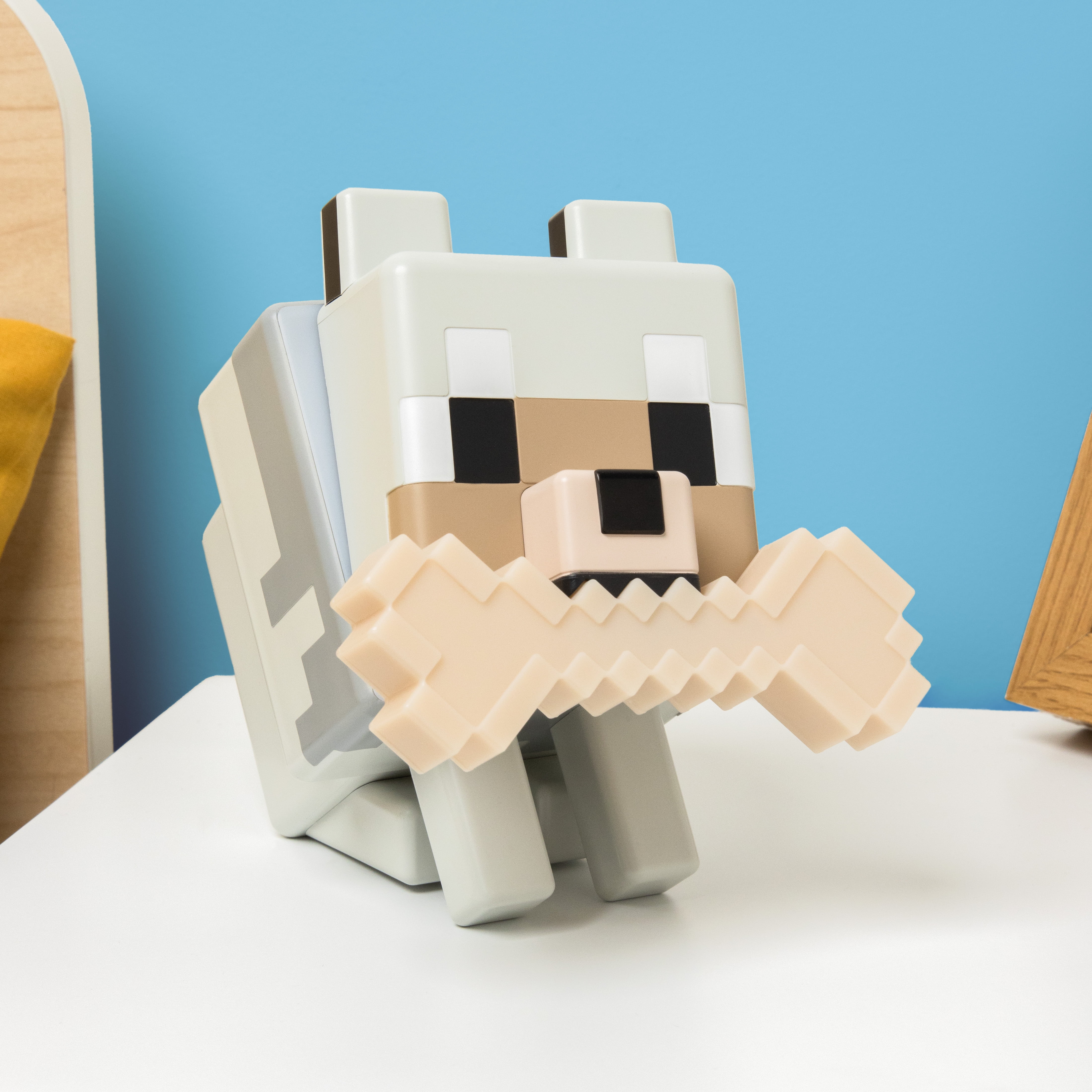 Minecraft Wolf Light, 5.6in 3D Color Changing Lamp, Officially Licensed Gift by Paladone