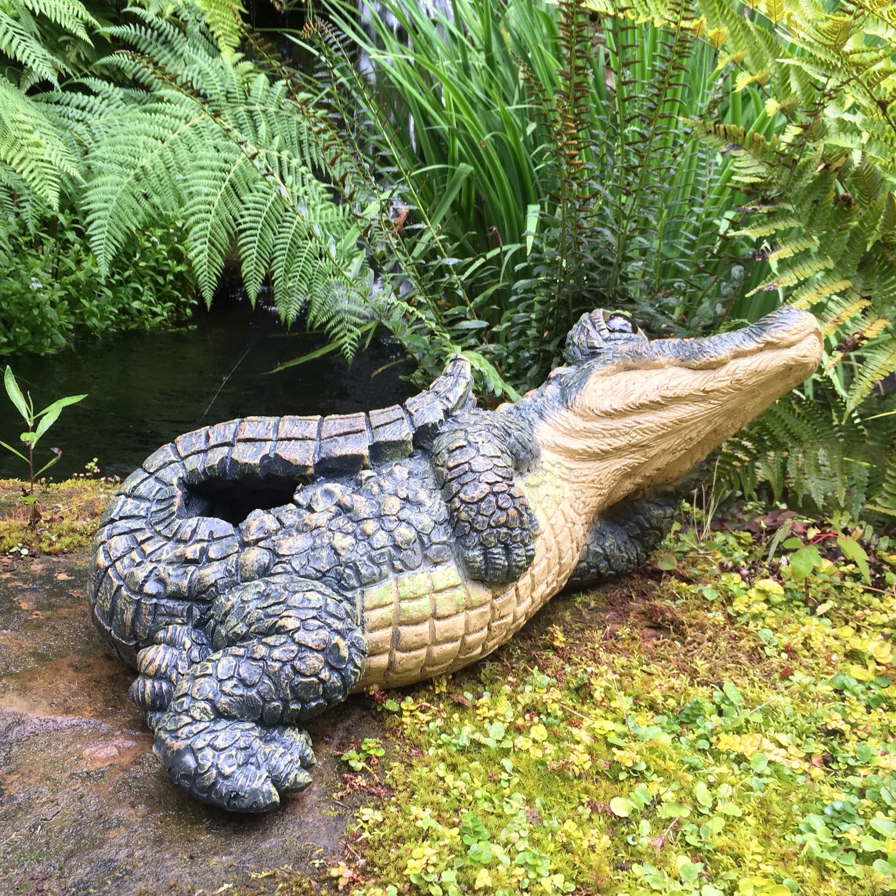 Homestyles Toad Hollow Lying Gator Home & Garden Alligator Beach Statue