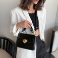 thumbnail image 1 of Bolso de hombro de cuero PU con solapa para mujer cartera Ehuebsd plisada con diseño de piedra Retro versátil y Simple, 1 of 9