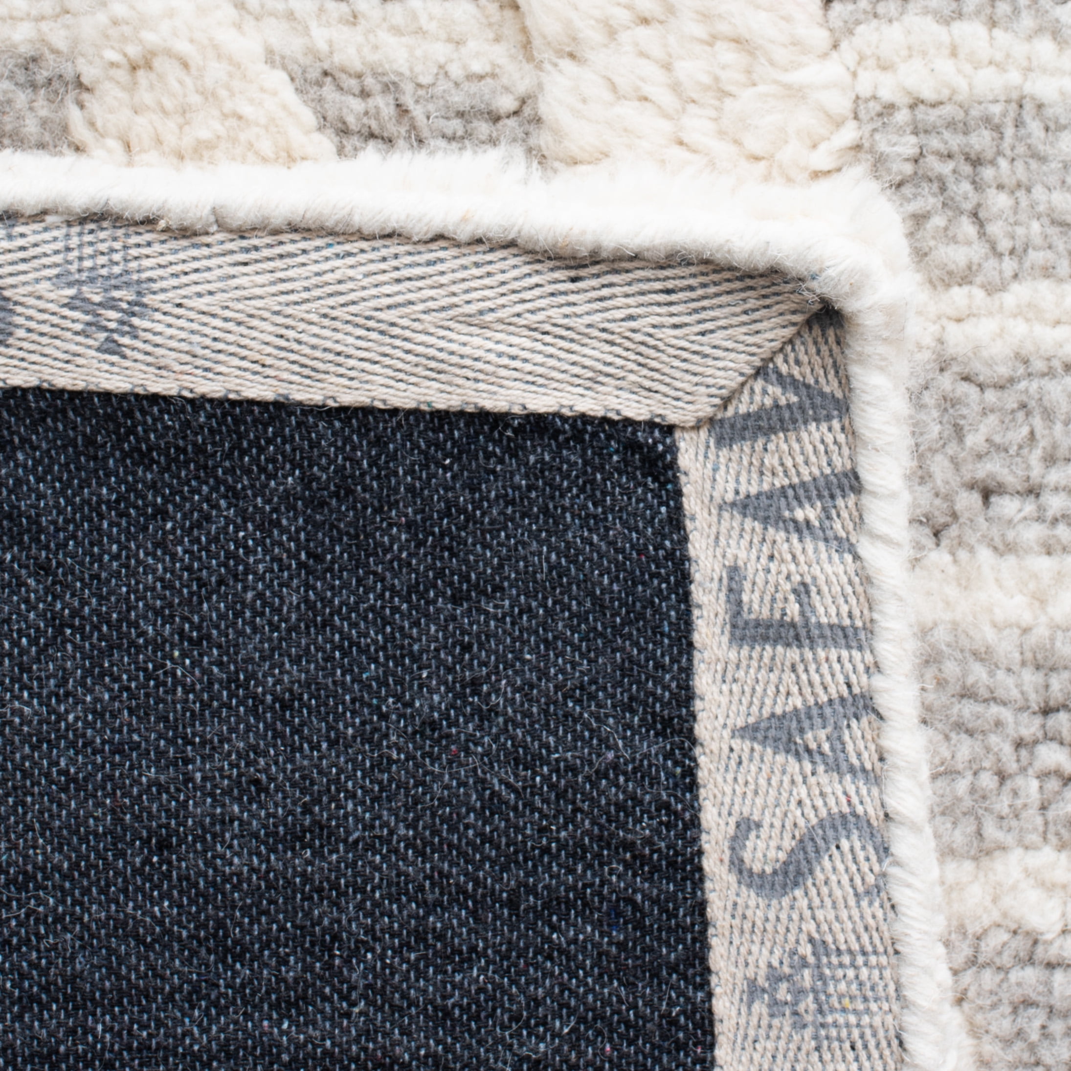 SAFAVIEH Manhattan Alexanndria Abstract Striped Wool Area Rug, Grey/Ivory, 5' x 8'