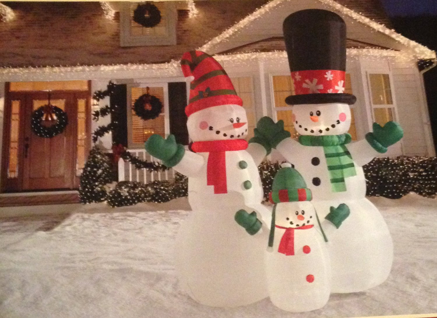Holiday Living 12 Ft Snowman Family Internal Light Christmas Inflatable