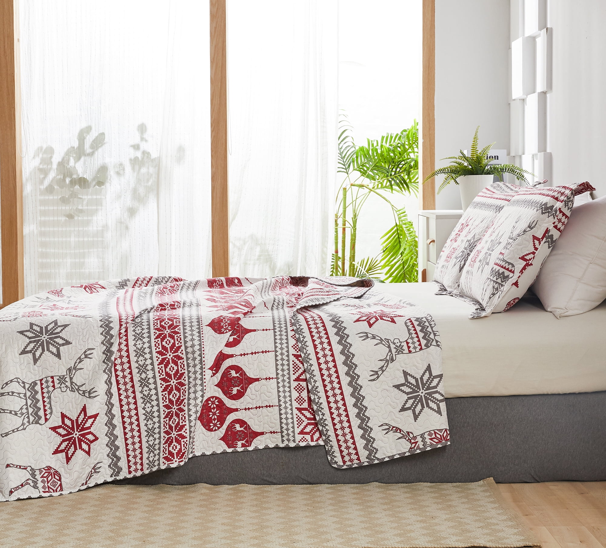 Smuge Christmas Red Gray Snowflake Bedding Sets Twin Size Reindeer Quilt Sets Lantarn Bedspread Coverlet Set with 2 Pillow Shams