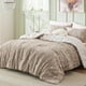 thumbnail image 2 of Juego de edredón Bedsure Queen de color marrón claro con 2 fundas de almohada, 2 of 7