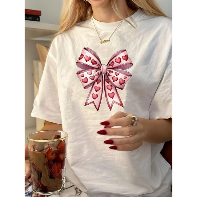 Women'S Vintage Geometric-Patterned T-Shirt, Polyester 100% Crew Neck Short Sleeve Top, Regular Length Summer Knit Fabric Tee with Heart Bow Design