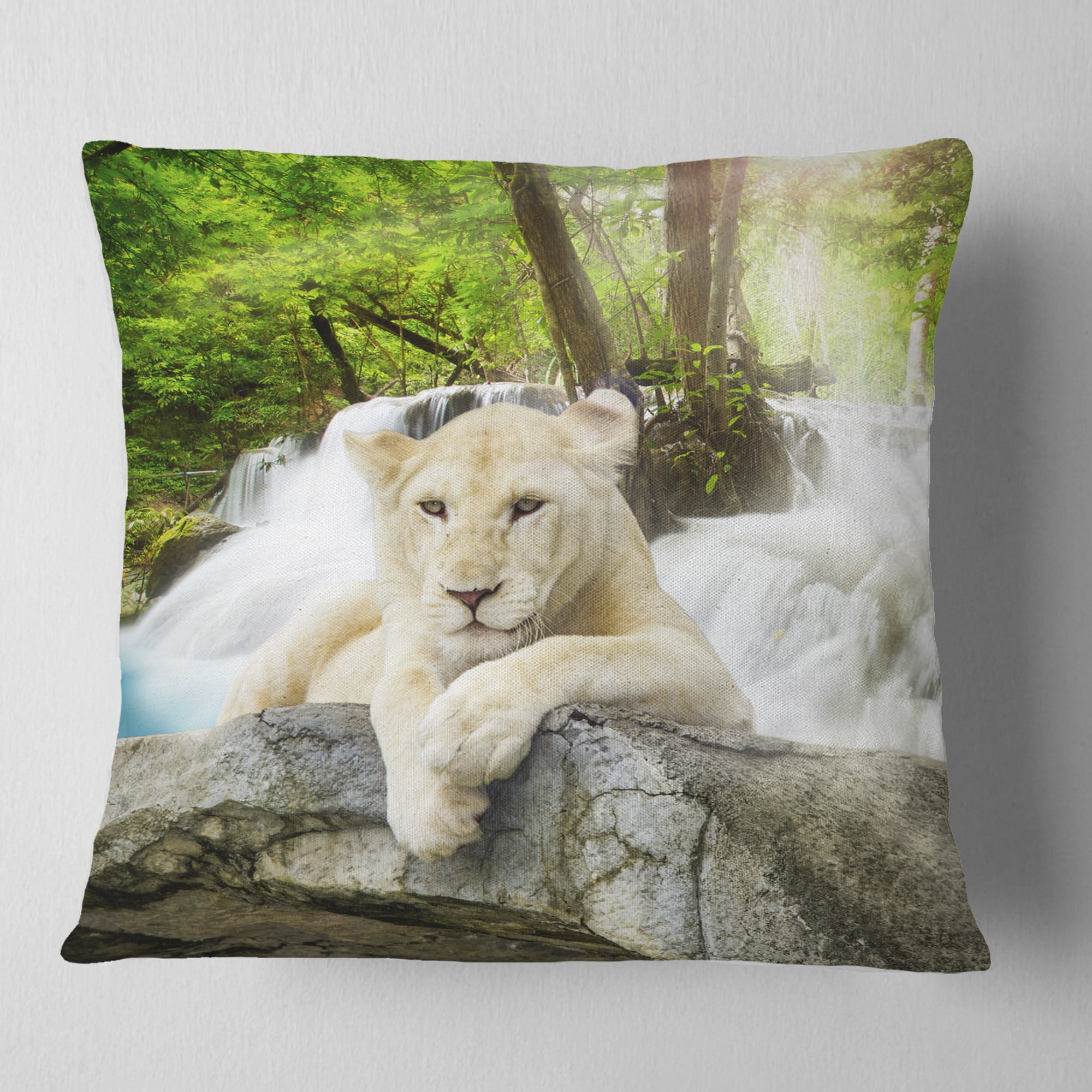 Designart White Lion - Animal Throw Pillow - 18x18