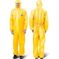 thumbnail image 1 of Bata de protección médica desechable Medtecs Hazmat Suit, 1 of 6
