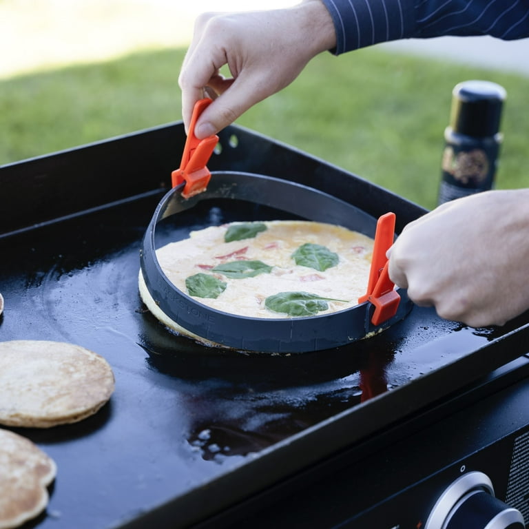 Blackstone AR 32 Ounce Collapsible Silicone Griddle Breakfast Tool Set 