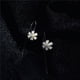 thumbnail image 4 of Lotus Fun ?Regalo?para?Navidad? Pendientes colgantes de plata de ley S925, elegantes pendientes colgantes con flor de orquídea para mujeres y niñas, regalo de joyería único hecho a mano, 4 of 5