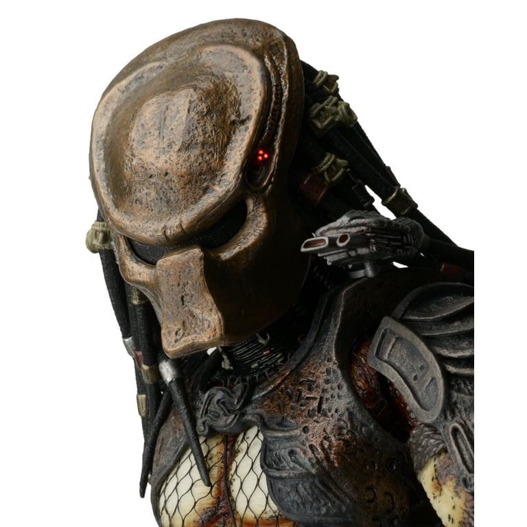 NECA - Predator - ¼ Scale Figure - City Hunter Predator with LED