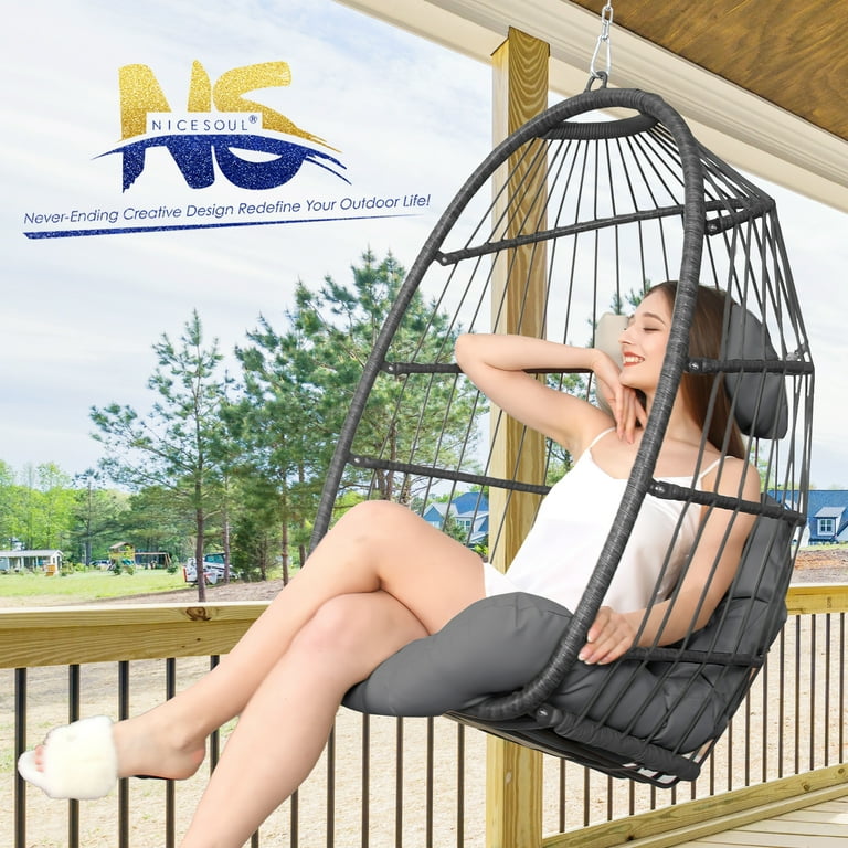 Hanging chair without clearance stand