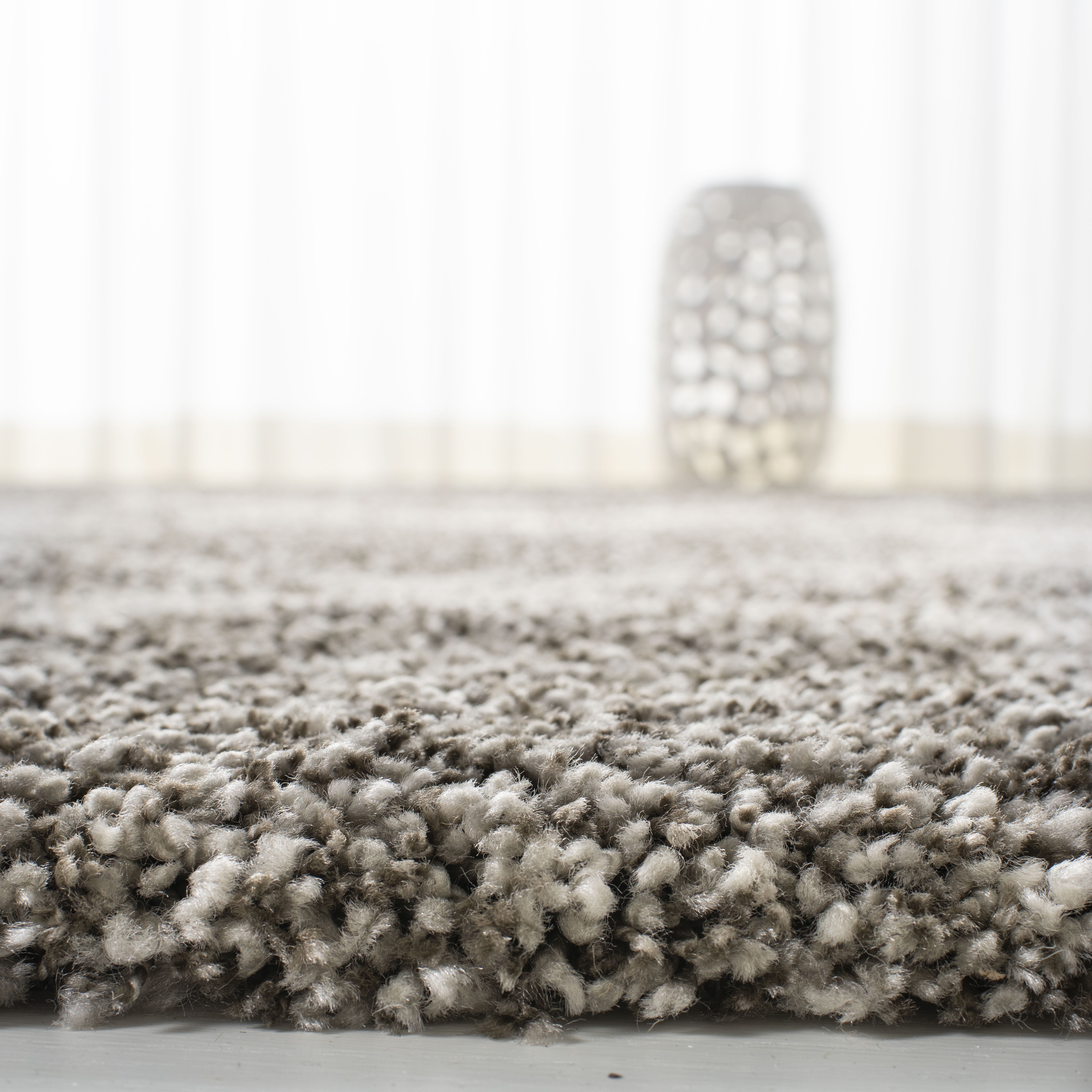 SAFAVIEH Hudson Amias Plush Geometric Shag Area Rug, Grey/Ivory, 11' x 11' Round