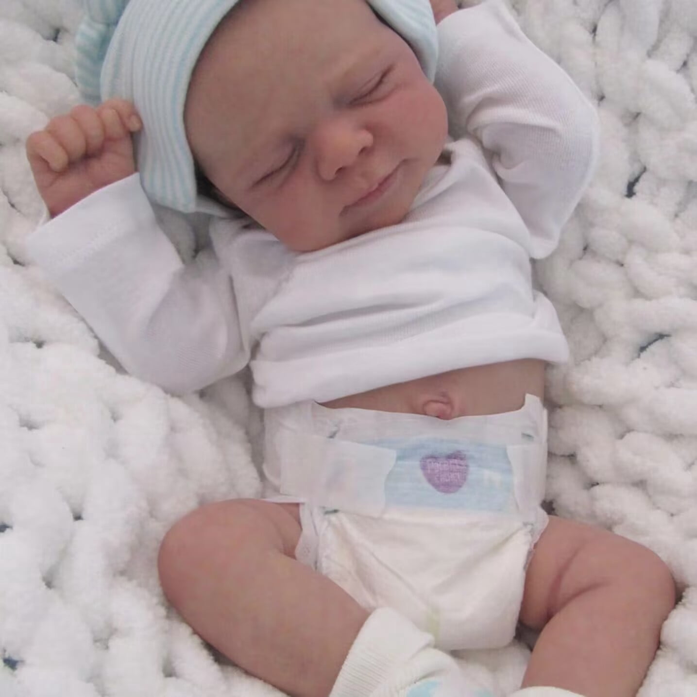 Lifelike Reborn Baby Dolls Girl 18 inch Sleeping Baby Dolls Soft Vinyl Full Body Realistic Newborn Baby Doll with Accessories for Kids Age 3+