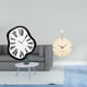 thumbnail image 2 of Reloj de pared con diseño distorsionado, números , estilo decorativo, electrónico, de acrílico y madera, con mecanismo silencioso. Ideal para s, 2 of 8