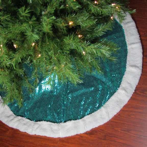 Northlight 47" Green and White Paillette Sequins Christmas Tree Skirt