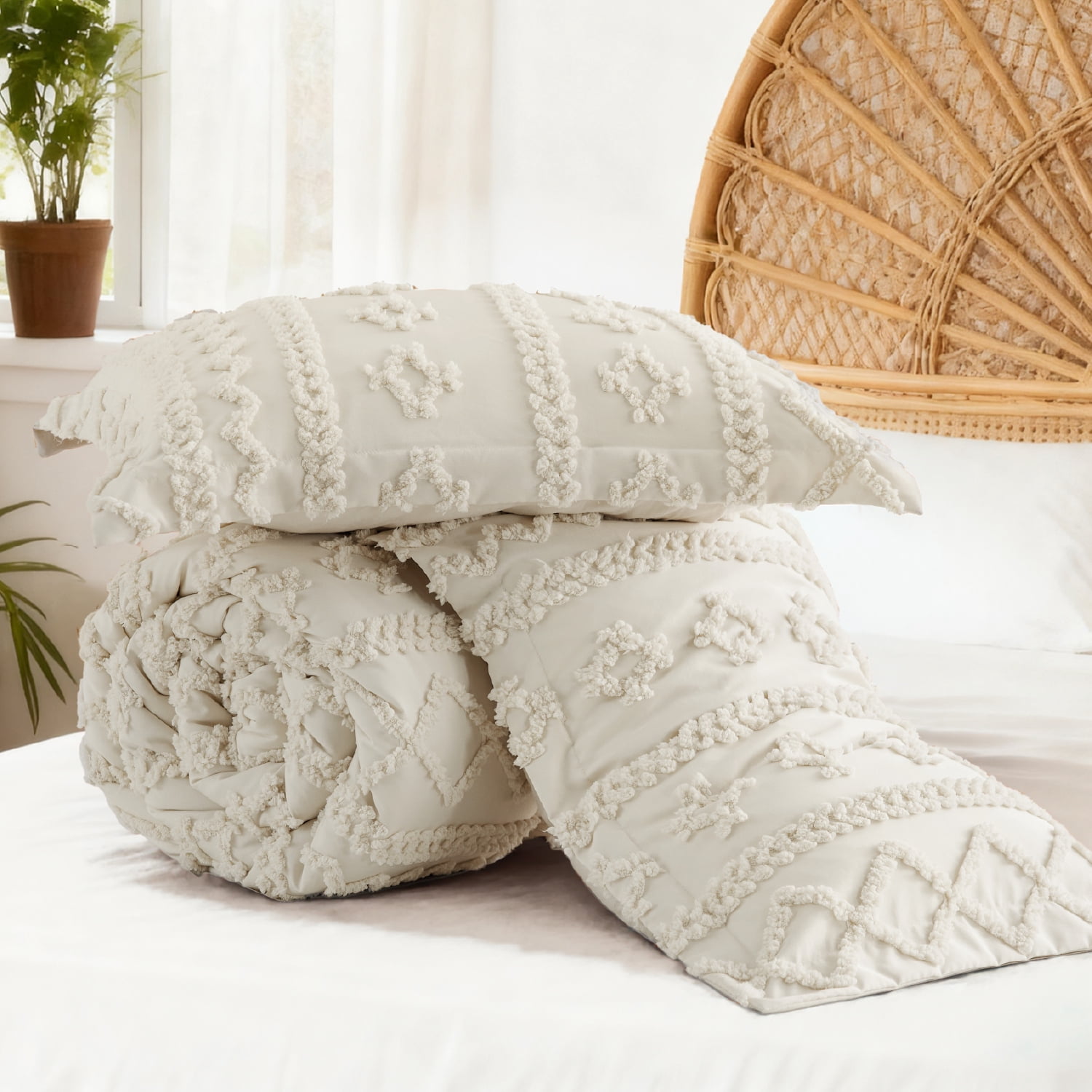 U by Bedsure Tufted Boho Comforter Set Full, Beige, 3 Pieces Farmhouse Shabby Chic Embroidery Bed Set, Soft Jacquard Comforter for All Seasons